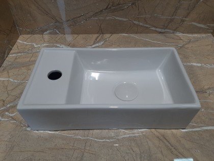 Умывальник CeramaLux D1043-2